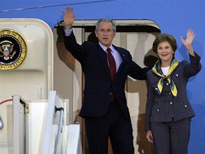 http://i.lidovky.cz/07/061/lncl/HLM1b7c4c_bush.jpg