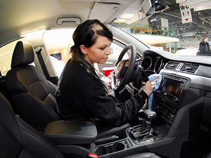 Nový model vozu Škoda Superb v předvečer jeho oficiálního představení na ženevském autosalonu.
