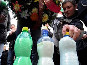 Protest zemědělců před sídlem ministerstva zemědělství