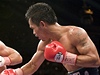 Manny Pacquiao (vpravo)