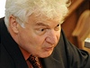 Poslanec Miloš Melčák na schůzi Poslanecké sněmovny, která pokračovala 11. září v Praze.