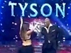 Mike Tyson tančí.
