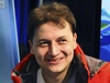 Sportovní komentátoři David Kozohorský (vlevo) a Vojtěch Bernatský v olympijském studiu České televize