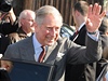 10. místo. Britský princ Charles (62). Nejstar�í syn královny Al�bety II., první v po�adí na královský tr�n. Je podruhé �enatý, jeho první �enou byla princezna Diana, druhou je Camilla Parker-Bowlesová. Má dva syny, prince Williama a Harryho. | na serveru Lidovky.cz | aktu�ln� zpr�vy