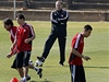 Vladim�r Weiss dohl�� na tr�nink fotbalist� Slovenska