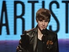 V Los Angeles se v noci na pondělí udílely American Music Awards. Čtyři sošky získal sedmnáctiletý idol Justin Bieber | na serveru Lidovky.cz | aktuální zprávy V Los Angeles se v noci na pondělí udílely American Music Awards. Čtyři sošky získal sedmnáctiletý idol Justin Bieber | na serveru Lidovky.cz | aktuální zprávy