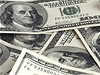 Falešná spiritistka vymámila z důvěřivé ženy 650 tisíc dolarů | Lidovky.cz - Zajímavosti Americké dolary (ilustrační foto)