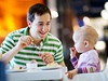 V péči o dítě si musí být rodiče rovni, prosazuje Švédsko | Lidovky.cz - Zajímavosti První restaurace, kam nesmí děti slaví úspěch. Přijdou další?
