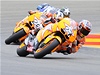 Vp�edu si na sv�m stroji jede Casey Stoner pro v�t�zstv� ve Velk� cen� Aragonie