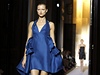 Yves Saint Laurent p�edstavil kolekci pro jaro a l�to 2012. Kolekci navrhl Stefano Pilati