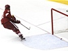 �to�n�k Phoenixu Coyotes Martin Hanzal v NHL sk�ruje