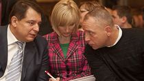 Zleva: Ji�� Paroubek, Petra Paroubkov� a Petr Benda
