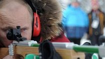 Putin-biatlonista trefil v Soči tři z pěti terčů