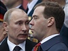 Co si asi říkají? Vladimir Putin a Dmitrij Medveděv na přehlídce | na serveru Lidovky.cz | aktuální zprávy Co si asi říkají? Vladimir Putin a Dmitrij Medveděv na přehlídce | na serveru Lidovky.cz | aktuální zprávy
