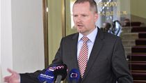 Ministr �kolstv� Petr Fiala. 