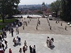 Pražané a turisté mají o důvod víc, proč zavítat na Pražský hrad. Po dvou a půl letech rekonstrukce se pro návštěvníky otevřely hradní Jižní zahrady | na serveru Lidovky.cz | aktuální zprávy Pražané a turisté mají o důvod víc, proč zavítat na Pražský hrad. Po dvou a půl letech rekonstrukce se pro návštěvníky otevřely hradní Jižní zahrady | na serveru Lidovky.cz | aktuální zprávy