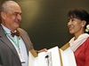 Karel Schwarzenberg se v Barm� setkal s opozi�ní v�dkyní Su �ij | na serveru Lidovky.cz | aktu�ln� zpr�vy