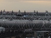 Olympijsk� stadion v Lond�n� se p�ipravuje na zah�jen� her.