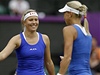 Lucie Hradeck� (vlevo) a Andrea Hlav��kov�