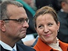 Místopředsedkyně vlády Karolína Peake a ministr financí Miroslav Kalousek. | na serveru Lidovky.cz | aktuální zprávy Místopředsedkyně vlády Karolína Peake a ministr financí Miroslav Kalousek. | na serveru Lidovky.cz | aktuální zprávy