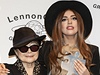 Zpěvačka a performerka Lady Gaga získala mírovou cenu od Yoko Ono. | na serveru Lidovky.cz | aktuální zprávy Zpěvačka a performerka Lady Gaga získala mírovou cenu od Yoko Ono. | na serveru Lidovky.cz | aktuální zprávy