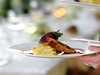 Čtvrteční LN: Za platbu stravenkou příplatek | Lidovky.cz - Média Luxusní restaurace láká sebevrahy