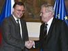 Prezident Miloš Zeman s Petrem Nečasem po zasedání vlády | na serveru Lidovky.cz | aktuální zprávy Prezident Miloš Zeman s Petrem Nečasem po zasedání vlády | na serveru Lidovky.cz | aktuální zprávy