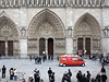 V chrámu Notre-Dame se zastřelil pravicový aktivista, odpůrce sňatků homosexuálů | Lidovky.cz - Zprávy ze světa V pařížském chrámu Notre-Dame se zastřelil muž, policie katedrálu evakuovala.