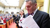 Již bývalý primátor Bohuslav Svoboda na jednání, na kterém byl odvolán.
