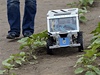 Polní roboti museli co nejrychleji a nejpřesněji projet slunečnicovým polem. | na serveru Lidovky.cz | aktuální zprávy Polní roboti museli co nejrychleji a nejpřesněji projet slunečnicovým polem. | na serveru Lidovky.cz | aktuální zprávy