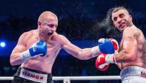 Lukáš Konečný z ČR (vlevo) a Moez Fhima z Francie v utkání o titul profesionálního mistra Evropy v boxu organizace WBO ve střední váze | na serveru Lidovky.cz | aktuální zprávy Lukáš Konečný z ČR (vlevo) a Moez Fhima z Francie v utkání o titul profesionálního mistra Evropy v boxu organizace WBO ve střední váze | na serveru Lidovky.cz | aktuální zprávy