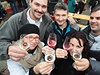 V Českém Krumlově začaly první Slavnosti vína | Lidovky.cz - Dobrá chuť Svatomartinské oslavy na náměstí v Ústí nad Labem
