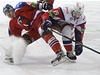 Lev Praha - Lokomotiv Jaroslavl. Zleva David Ullström z HC Lev Praha a Mikelis Redlihs z Lokomotiv Jaroslavl | na serveru Lidovky.cz | aktuální zprávy Lev Praha - Lokomotiv Jaroslavl. Zleva David Ullström z HC Lev Praha a Mikelis Redlihs z Lokomotiv Jaroslavl | na serveru Lidovky.cz | aktuální zprávy