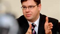 Jiří Pospíšil: Jako ministr spravedlnosti na svém křesle nijak nelpím, jsem tady čtvrtým rokem, kus práce jsem tu udělal a klidně odejdu na právnickou fakultu nebo jinam. Pro mě je důležité mít kvalitní a zajímavou práci, ne být za každou cenu ministr. | na serveru Lidovky.cz | aktuální zprávy Jiří Pospíšil: Jako ministr spravedlnosti na svém křesle nijak nelpím, jsem tady čtvrtým rokem, kus práce jsem tu udělal a klidně odejdu na právnickou fakultu nebo jinam. Pro mě je důležité mít kvalitní a zajímavou práci, ne být za každou cenu ministr. | na serveru Lidovky.cz | aktuální zprávy