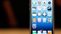 Je iPhone 5 počátkem konce dominantní éry společnosti Apple? | na serveru Lidovky.cz | aktuální zprávy Je iPhone 5 počátkem konce dominantní éry společnosti Apple? | na serveru Lidovky.cz | aktuální zprávy