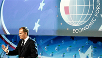 Letošní Ekonomické fórum zahájil projevem polský premiér Donald Tusk. A jeho ústy promluvila finanční krize. | na serveru Lidovky.cz | aktuální zprávy Letošní Ekonomické fórum zahájil projevem polský premiér Donald Tusk. A jeho ústy promluvila finanční krize. | na serveru Lidovky.cz | aktuální zprávy