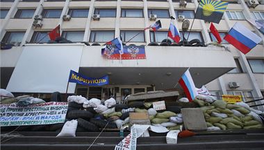 Budova radnice v Mariupolu. | na serveru Lidovky.cz | aktuální zprávy Budova radnice v Mariupolu. | na serveru Lidovky.cz | aktuální zprávy