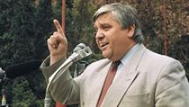 Miroslav Štěpán, toho času generální tajemník Strany československých komunistů, ještě v plné síle řeční v Ústí nad Labem při oslavách 1. máje 1996. | na serveru Lidovky.cz | aktuální zprávy Miroslav Štěpán, toho času generální tajemník Strany československých komunistů, ještě v plné síle řeční v Ústí nad Labem při oslavách 1. máje 1996. | na serveru Lidovky.cz | aktuální zprávy
