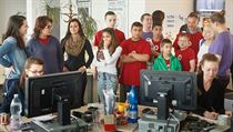 Děti z Dětského domova Plesná v redakci Lidových novin. | na serveru Lidovky.cz | aktuální zprávy Děti z Dětského domova Plesná v redakci Lidových novin. | na serveru Lidovky.cz | aktuální zprávy