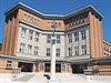 Nástupní partie Rašínova (dnes Tylova) gymnázia připomíná otevřenou knihu, na... | na serveru Lidovky.cz | aktuální zprávy Nástupní partie Rašínova (dnes Tylova) gymnázia připomíná otevřenou knihu, na... | na serveru Lidovky.cz | aktuální zprávy