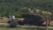 Ukrajinský novinář údajně vyfotil konvoj separatistů s protiletadlovým... | na serveru Lidovky.cz | aktuální zprávy