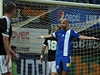 Liberec vs. Budějovice. Na snímku liberecký obránce Miloš Karišik (uprostřed). | na serveru Lidovky.cz | aktuální zprávy Liberec vs. Budějovice. Na snímku liberecký obránce Miloš Karišik (uprostřed). | na serveru Lidovky.cz | aktuální zprávy