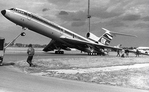 TU 154 - 4