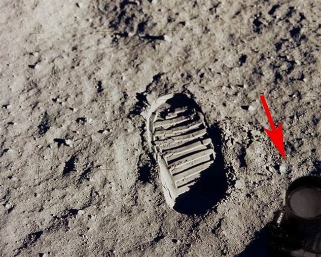 NASA Nikon Moon detail 1